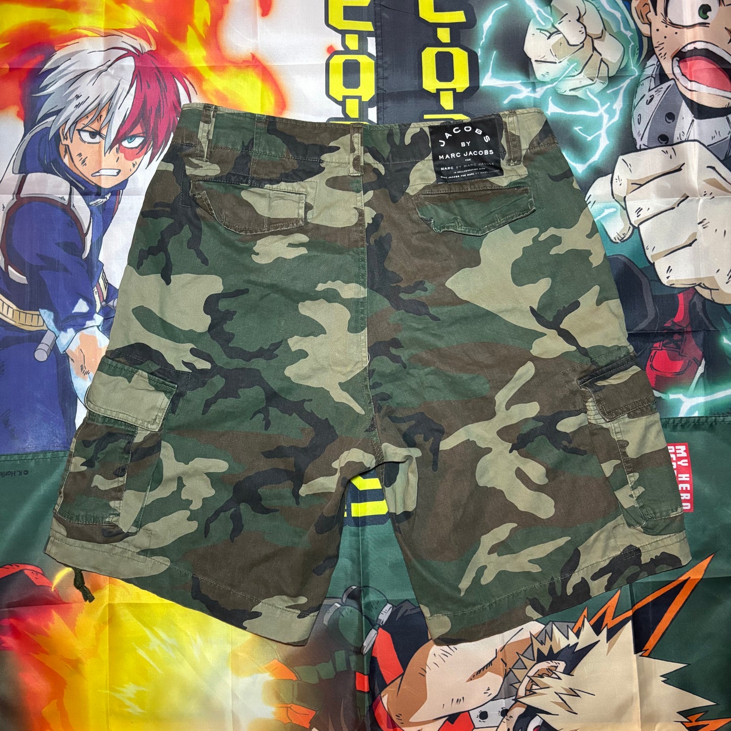 VINTAGE MARC JACOB CAMO CARGO SHORTS PRE-OWNED